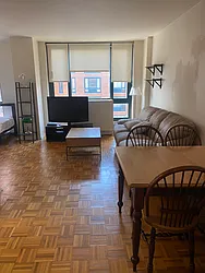 Rented by R New York