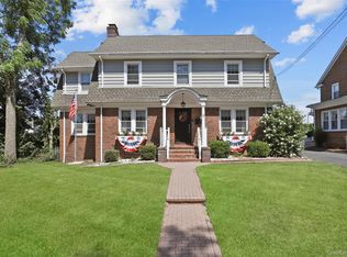 5 Cedar Pl, Ossining, NY 10562