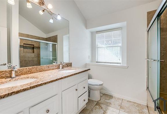 4th image of 4602 Westlake Dr