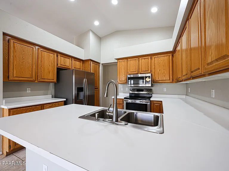 6320 W Paradise Ln — Photo 15