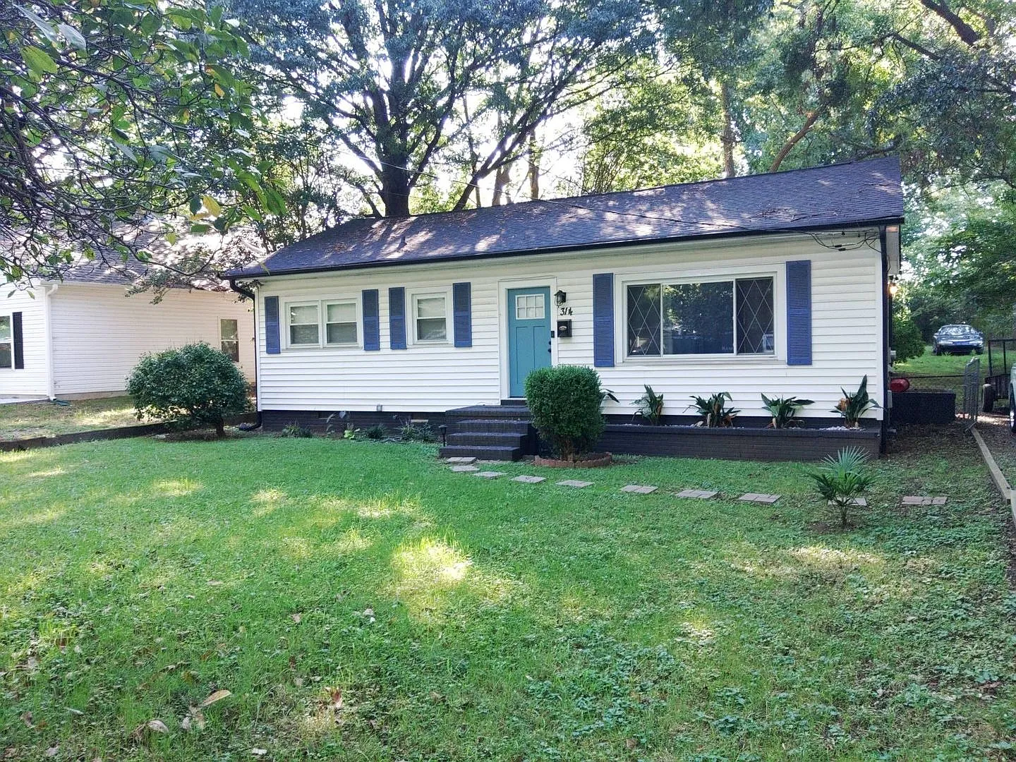Updated Ranch Close To Uptown! Coming Soon — Photo 1