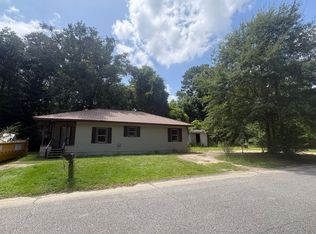 226 Church St, Saraland, AL 36571
