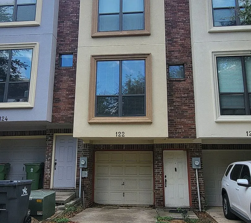 122 Nemo Ct