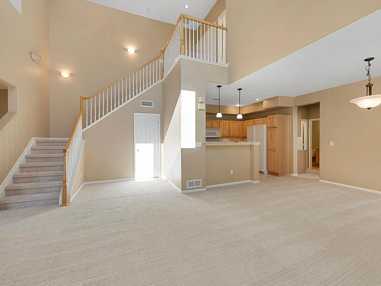 10573 Parkington Ln — Photo 10