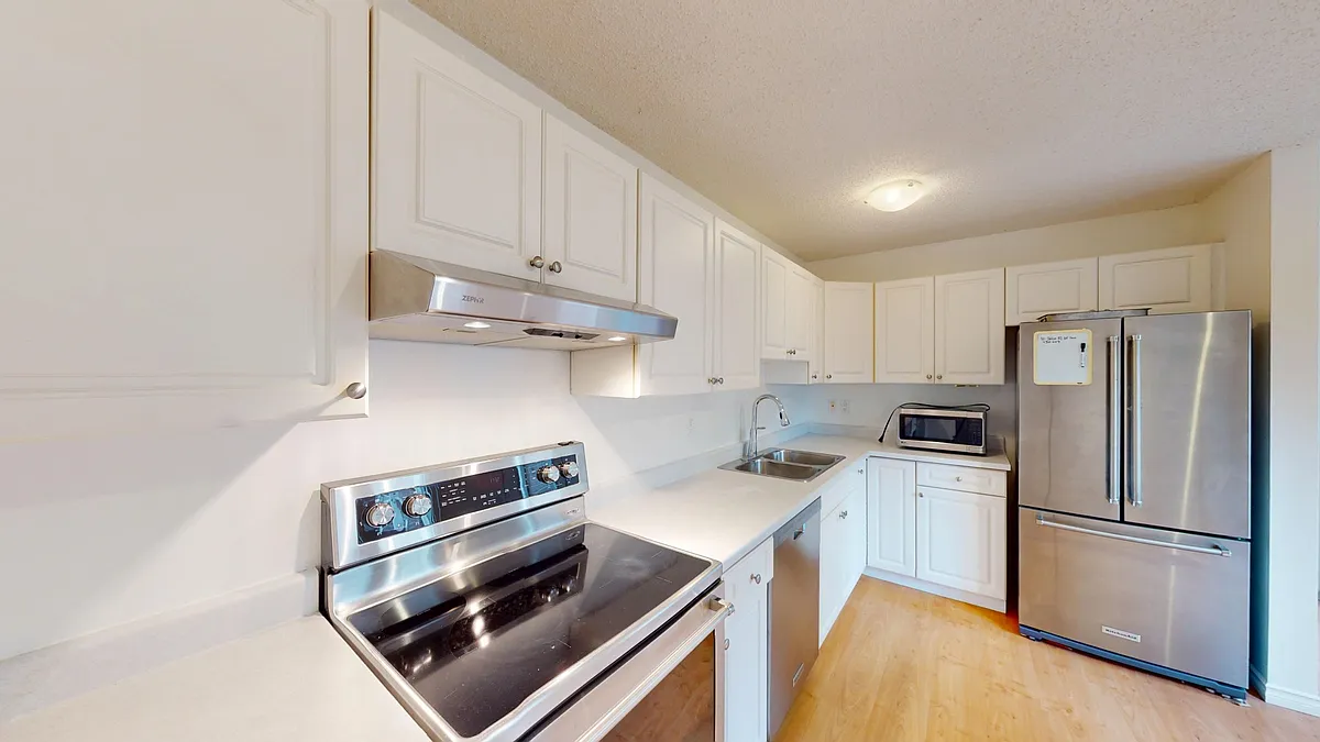 Building Photo - 3620 51st St SW #10