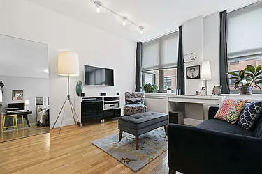 Rented by (Legacy) Elegran