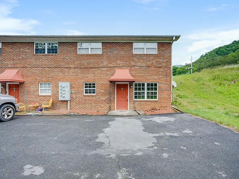 749 Nickelsville Hwy — Photo 2