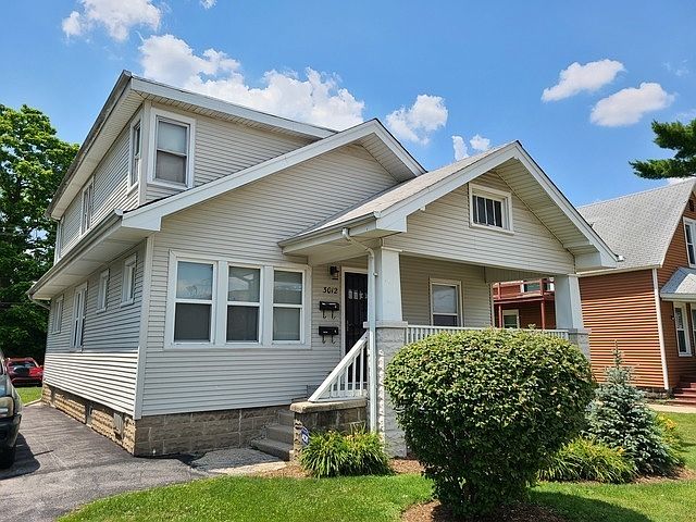 1st image of 3012 Chicago Rd #2