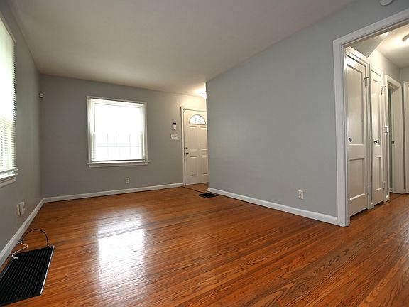 5th image of 1935 Glenridge Dr