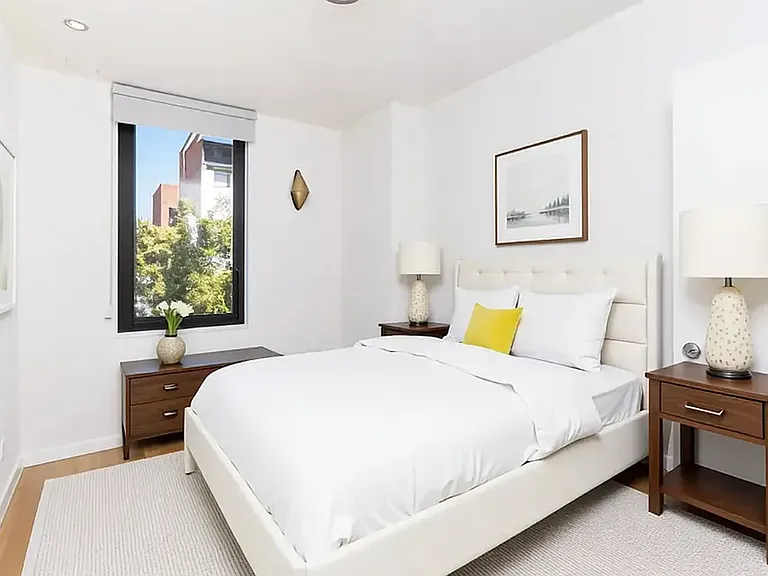 402 E 118th St #3C — Photo 3