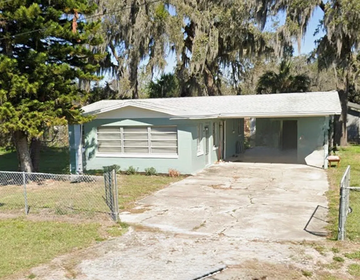 3 bed, 999 sqft, $1,750 — Photo 1