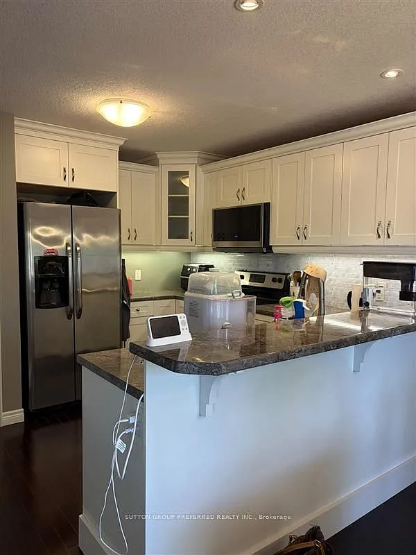 3 bed, $2,950 — Photo 4