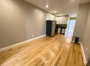 60-23 54th St #2R, Maspeth, NY 11378