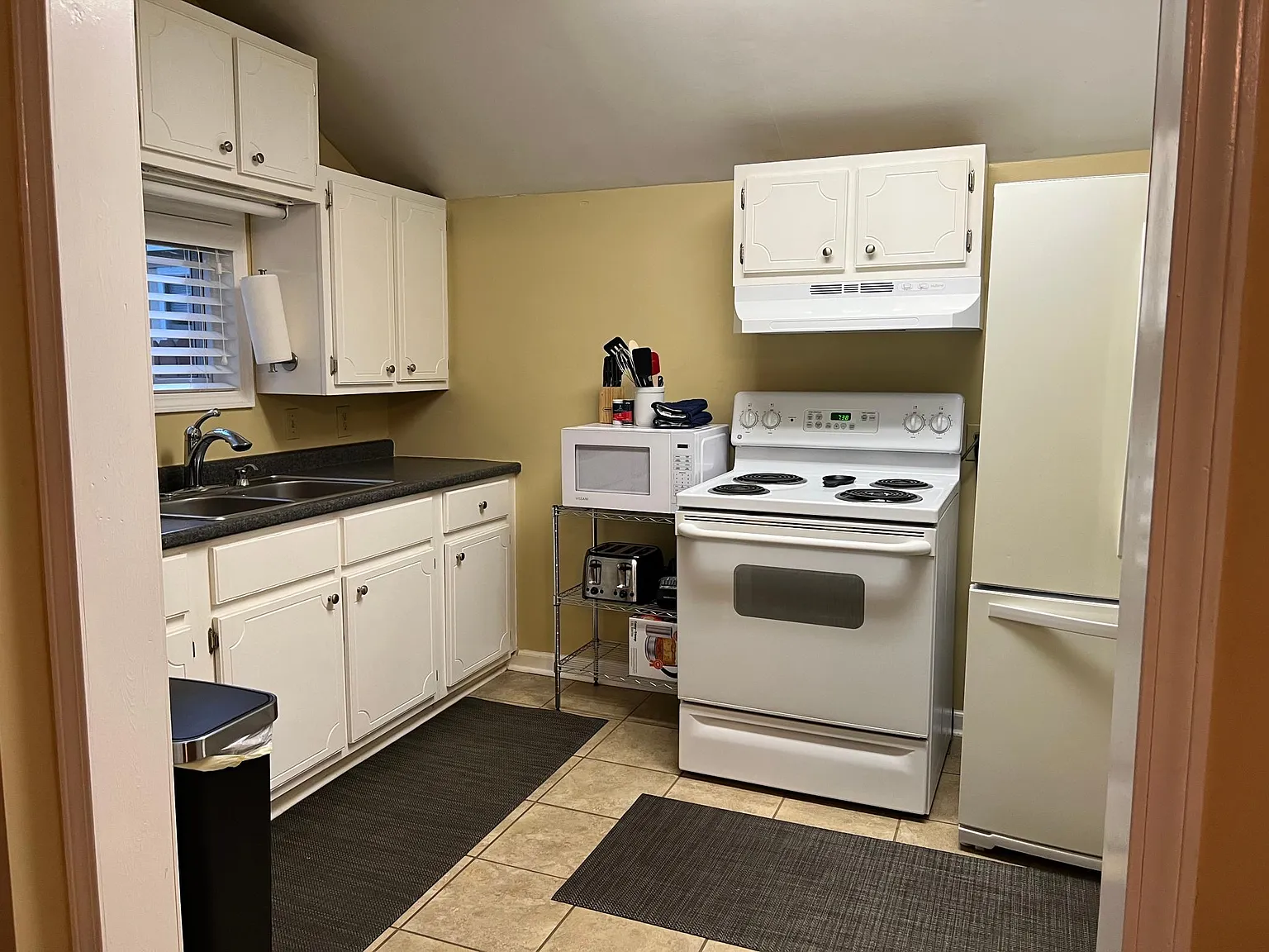 102 N Main St — Photo 2