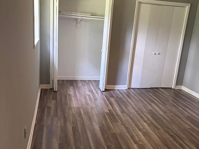 531 Carithers Rd — Photo 7