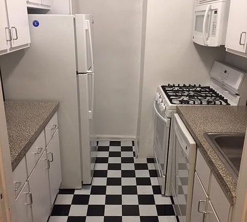 4th image of 13520 82nd Ave APT 2K