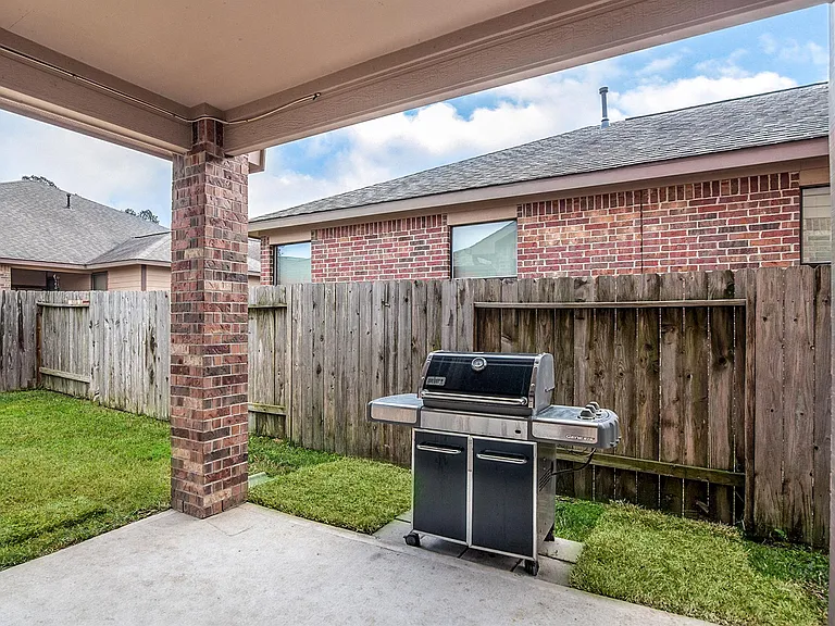25126 Andris Ln — Photo 29