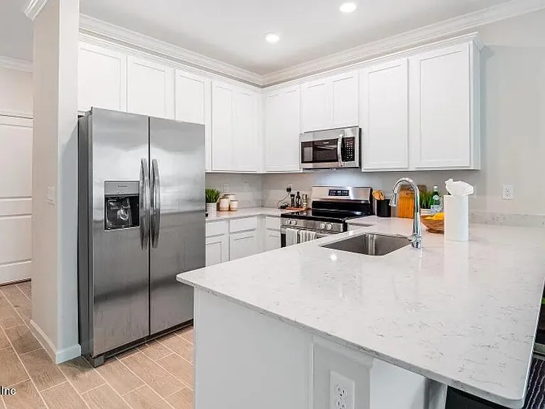 146 Hubbard Bnd — Photo 4