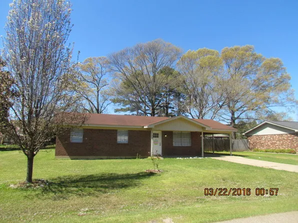 112 Wilcoxon St, Crossett, AR 71635