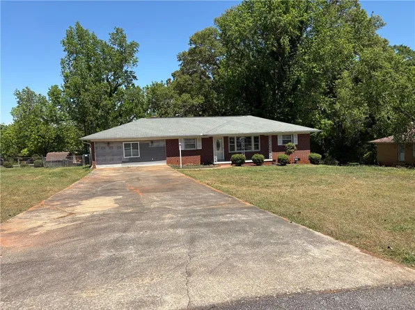 403 Brook Forest Dr, Anderson, SC 29621