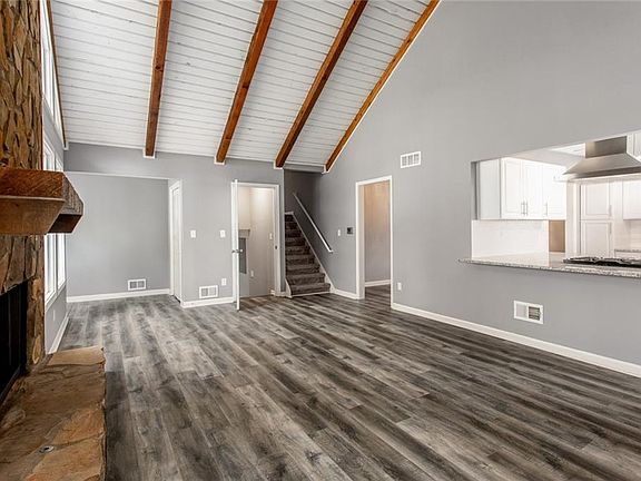 4th image of 3968 Fairington Dr