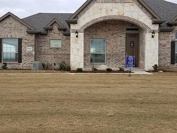 2nd image of 6925 County Road 469