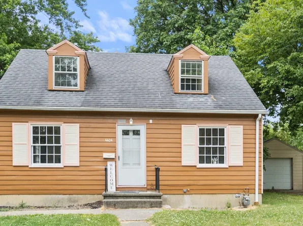 4404 SW Anthony Wayne Dr, Fort Wayne, IN 46806