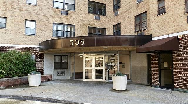 1st image of 505 Central Ave APT 307