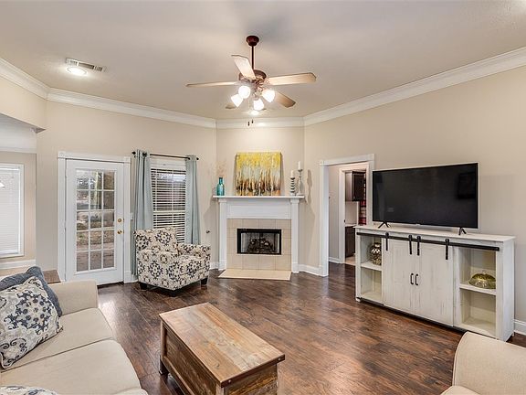 4th image of 108 Laurel Park Pl