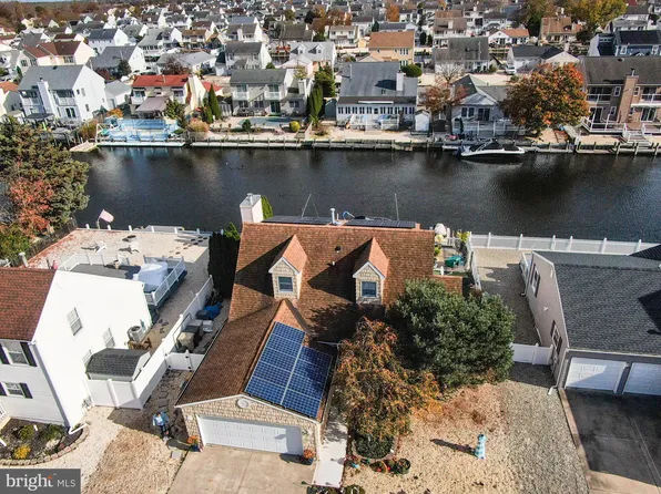 106 Moorage Ave, Bayville, NJ 08721