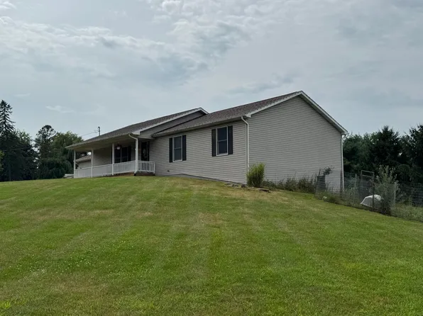 5252 Tripp Rd, Tipton, MI 49287