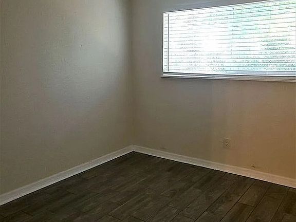 5th image of 1050 Wayne Ave APT 13
