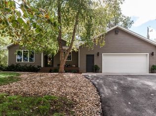 416 25th St SW, Rochester, MN 55902