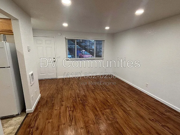 101 N 10th St #16 — Photo 2