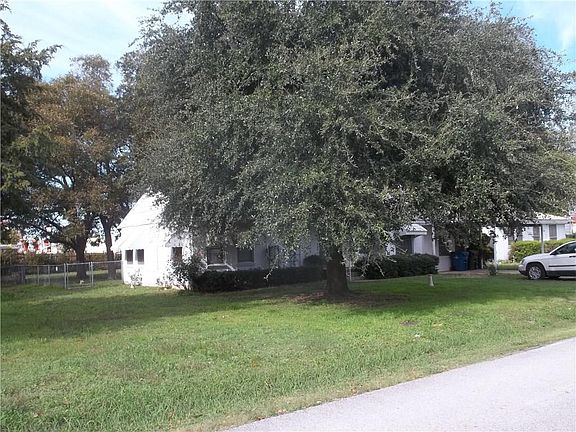 2nd image of 203 Avenue B St