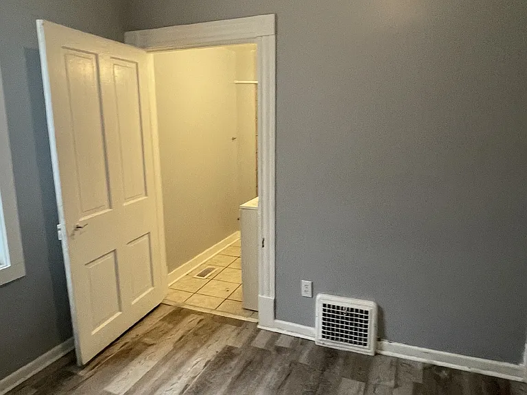 139 N Water Ave #2 — Photo 30