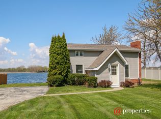 3115 Shore Dr, Burlington, WI