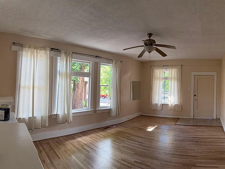 2269 S Green St #1 — Photo 6