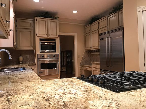 Granite & stainless applcs.