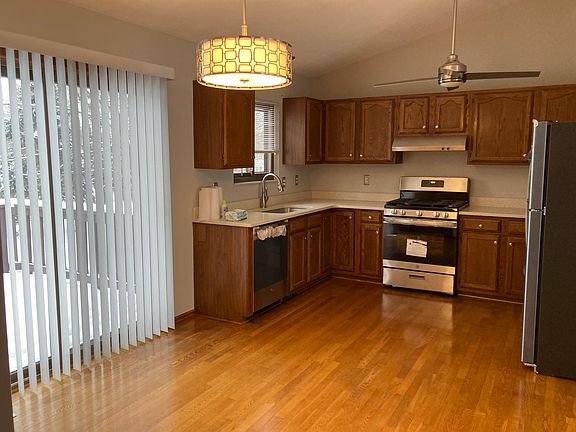 5th image of 2842 Grass Valley Dr