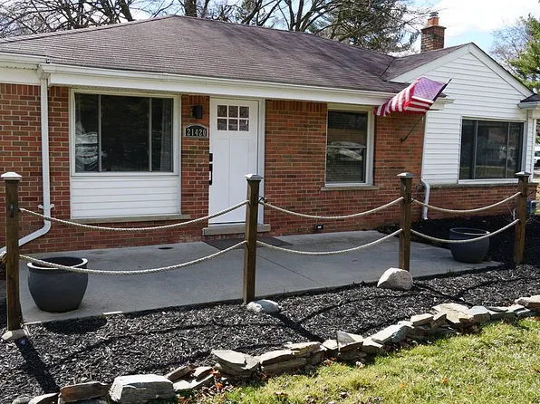 21420 Wendell St, Clinton Township, MI 48036