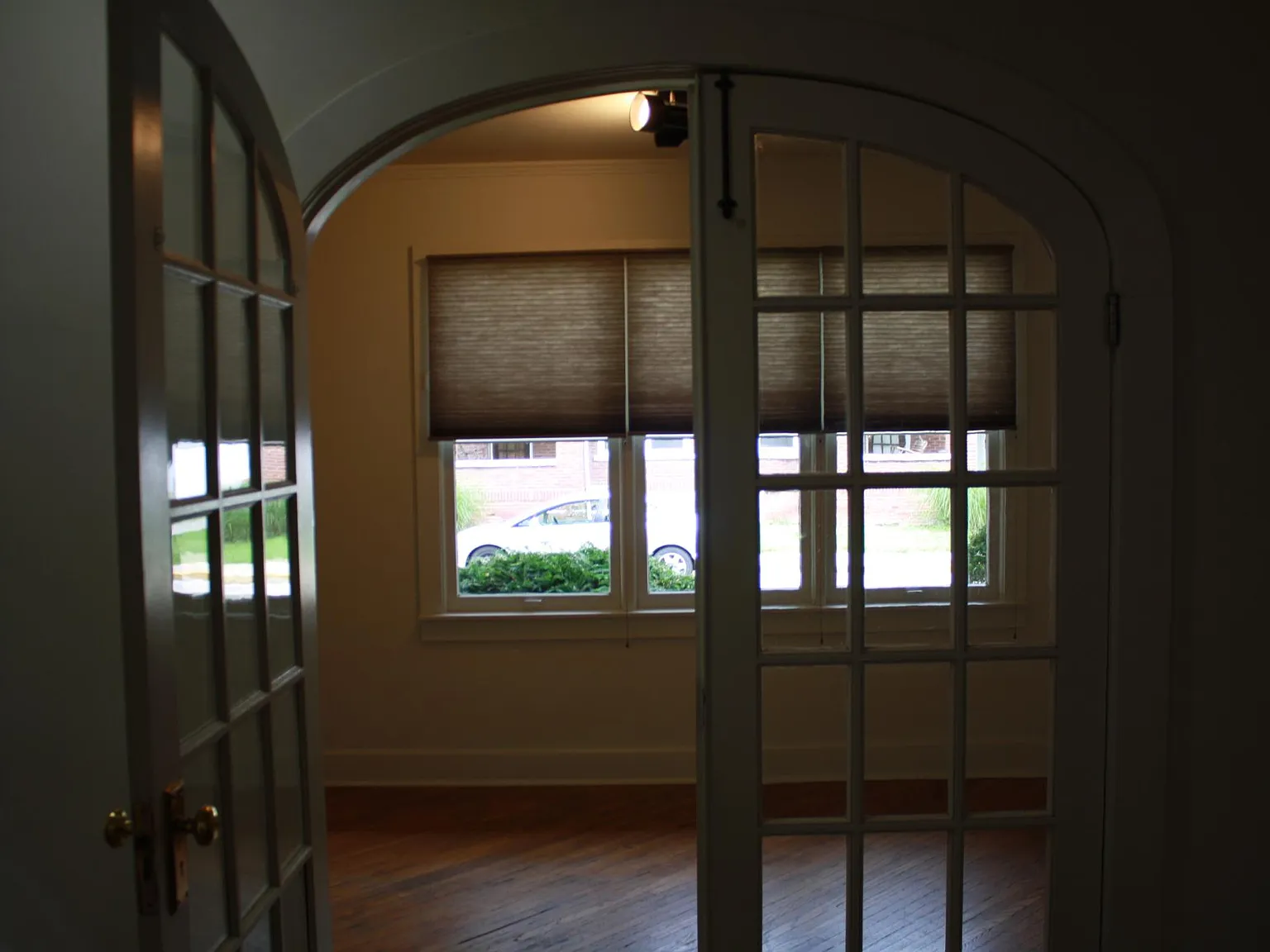4 bed, 2036 sqft, $4,800 — Photo 4