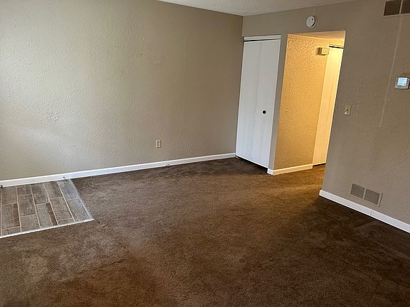 4th image of 601 E Mondamin St APT 1