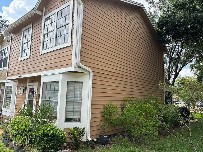 11829 Mintwood Ct — Photo 2