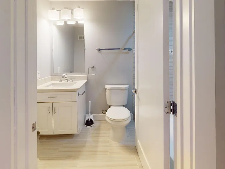 1530 Levis St NE — Photo 13