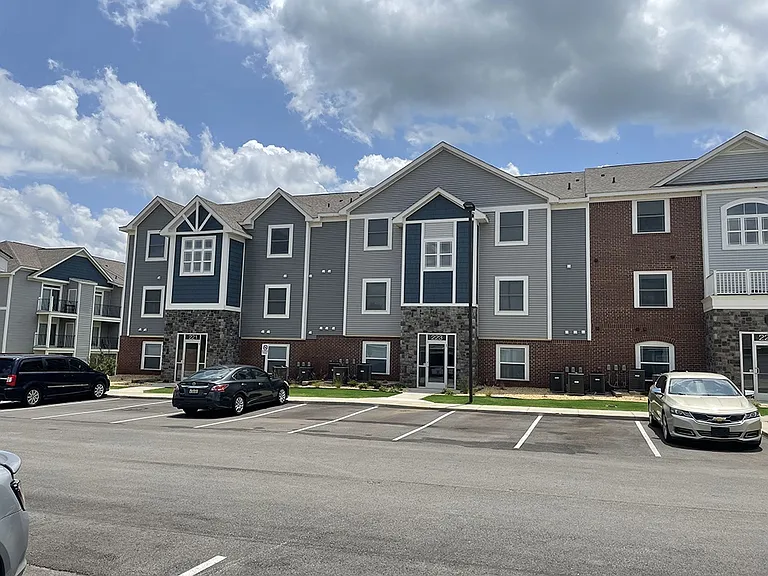 Chase Creek Apartment Homes — Photo 67