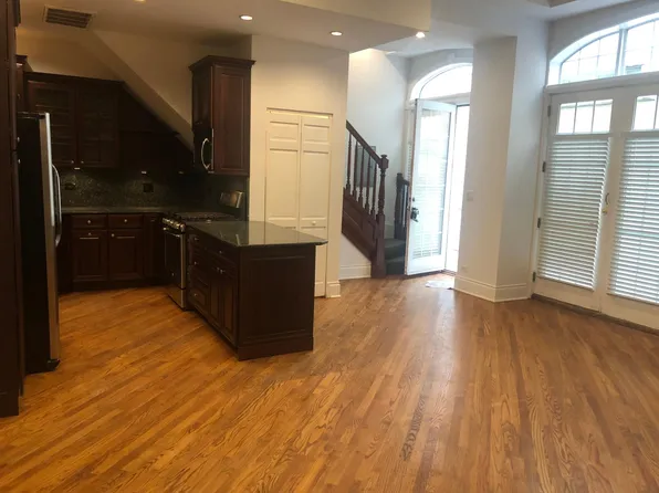 2648 N Lincoln Ave #2R, Chicago, IL 60614