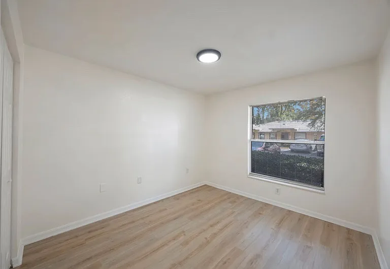 966 22nd Ave S #101 — Photo 5