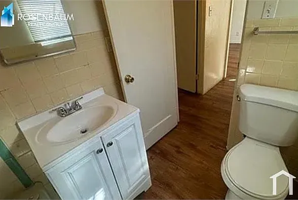 1701 N Village Dr — Photo 10