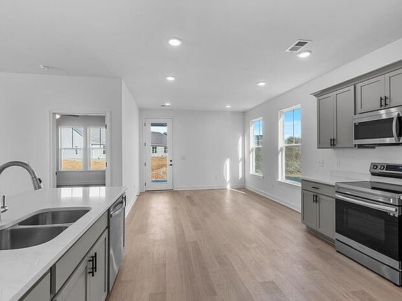 5th image of 8965 James Creek Dr